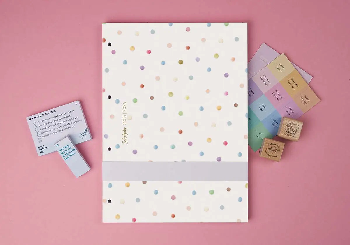 Lehrerkalender und Lehrerplaner in A4 und A5 von amoedo für Lehrerinnen und Lehrer aller Schulformen 2025/2026, lose Blattsammlung