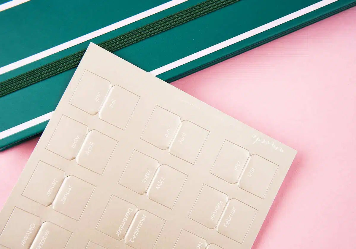 Monatstaben »Markier mich« – gold, klein (neue Form) - amoedo – Schöne Papeterie