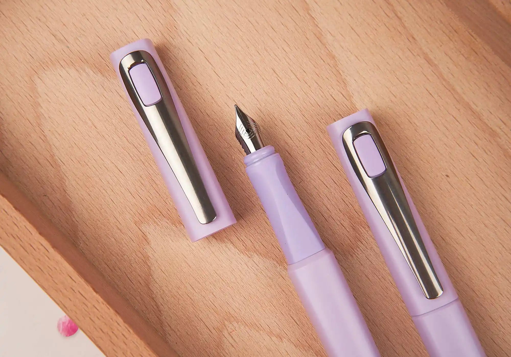 »Augenweide« Füller lila - amoedo – Schöne Papeterie