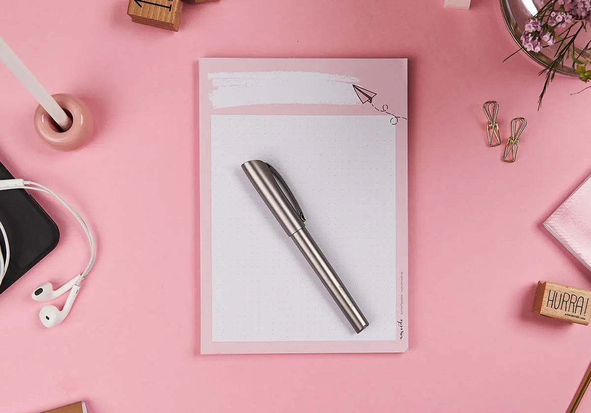 »Hingucker« Tintenroller graphit - amoedo – Schöne Papeterie