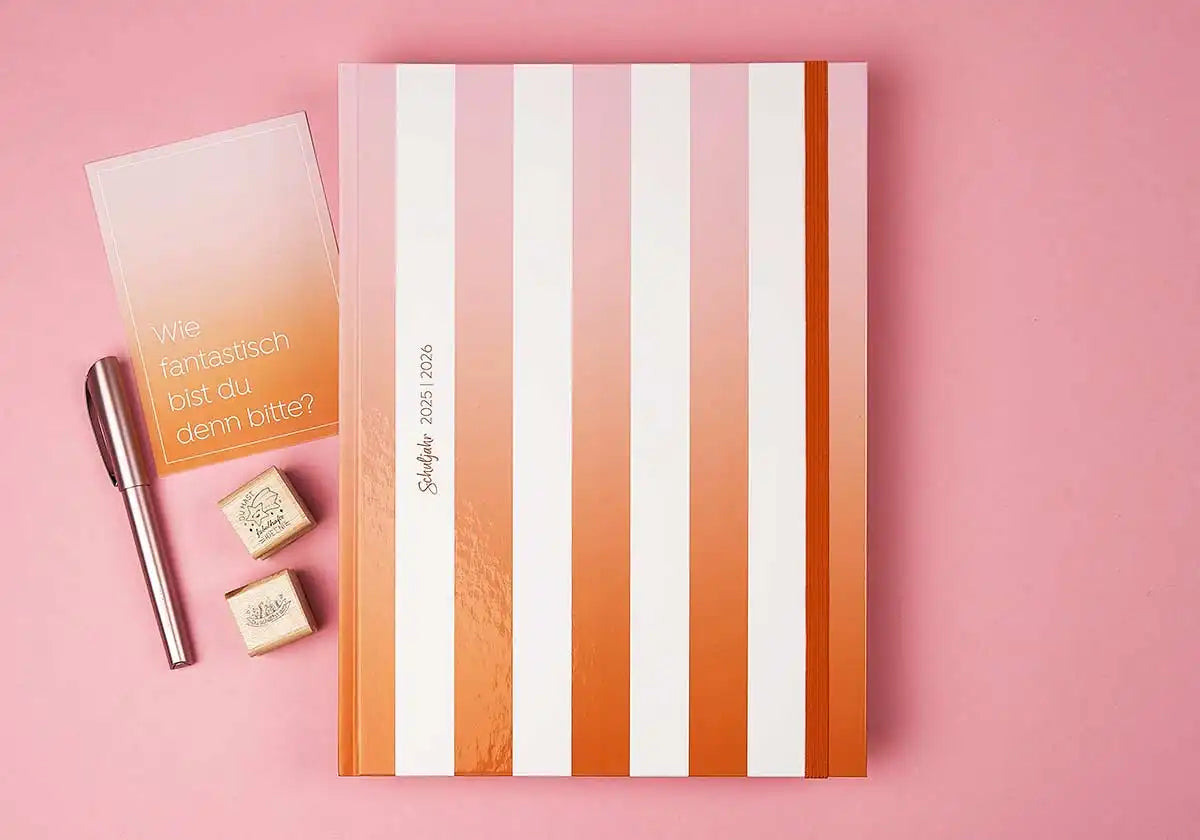 A4+ Buchbindung – Lieblingslehrerplaner 2025/2026 »Sommersonne« - amoedo – Schöne Papeterie