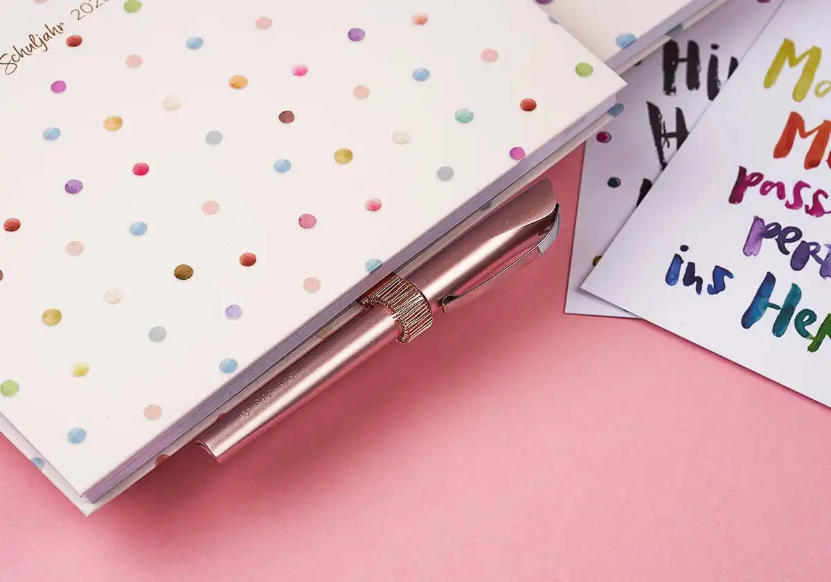 Stifthalter aus Metall – rosé - amoedo – Schöne Papeterie