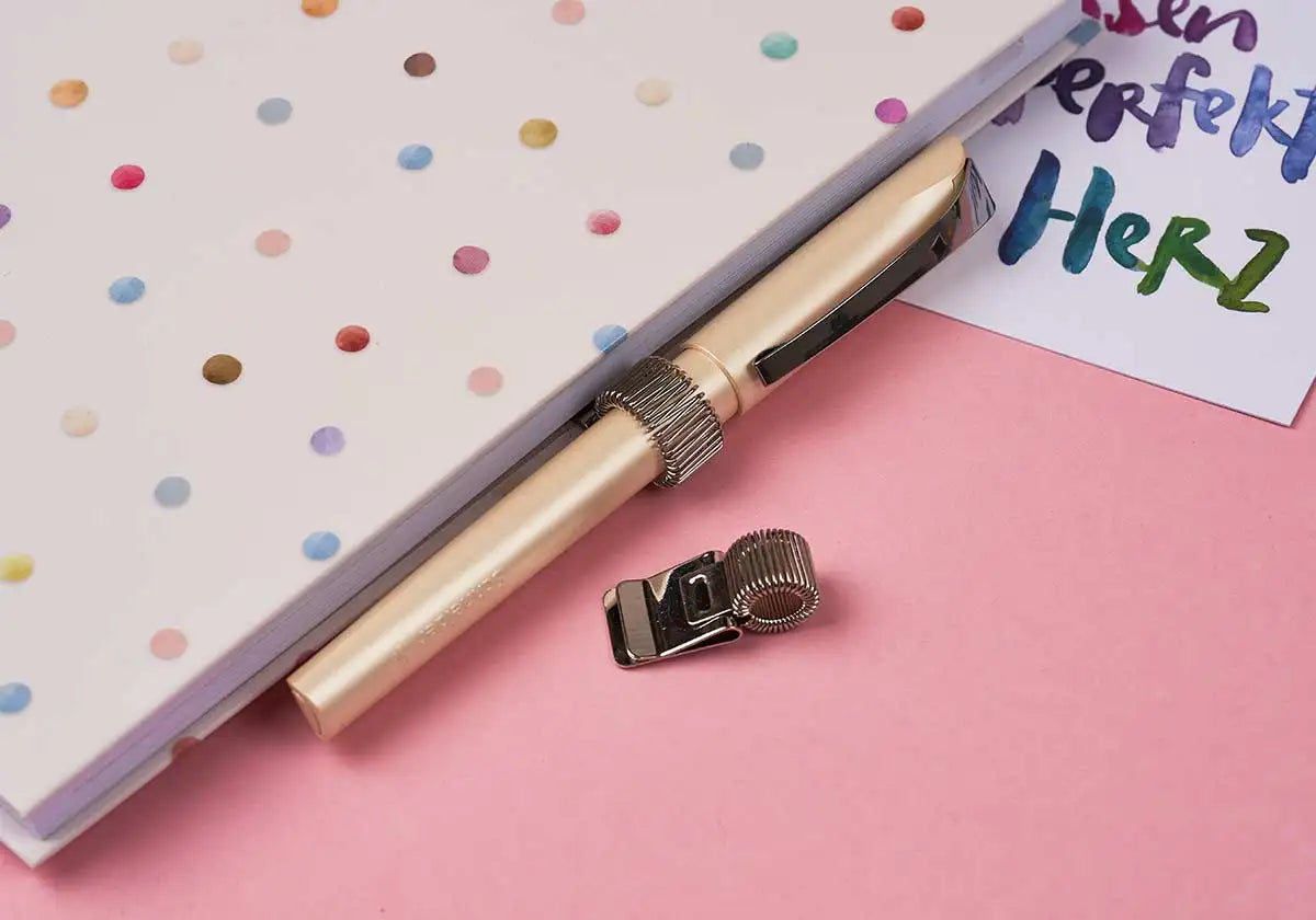 Stifthalter aus Metall – silber - amoedo – Schöne Papeterie