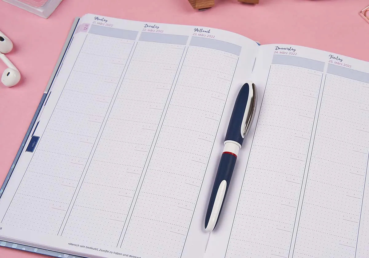 »Schulstift« rot - amoedo – Schöne Papeterie