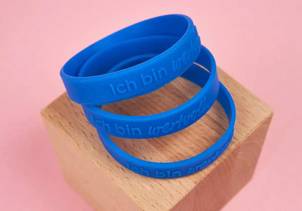 »Ich bin wertvoll.« – Armbänder für Jugendliche, dunkelblau – 5er Set - amoedo – Schöne Papeterie