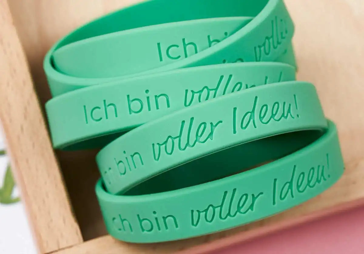 »Ich bin voller Ideen!« – Motivationsarmbänder für Kinder & Jugendliche, grün – 5er Set