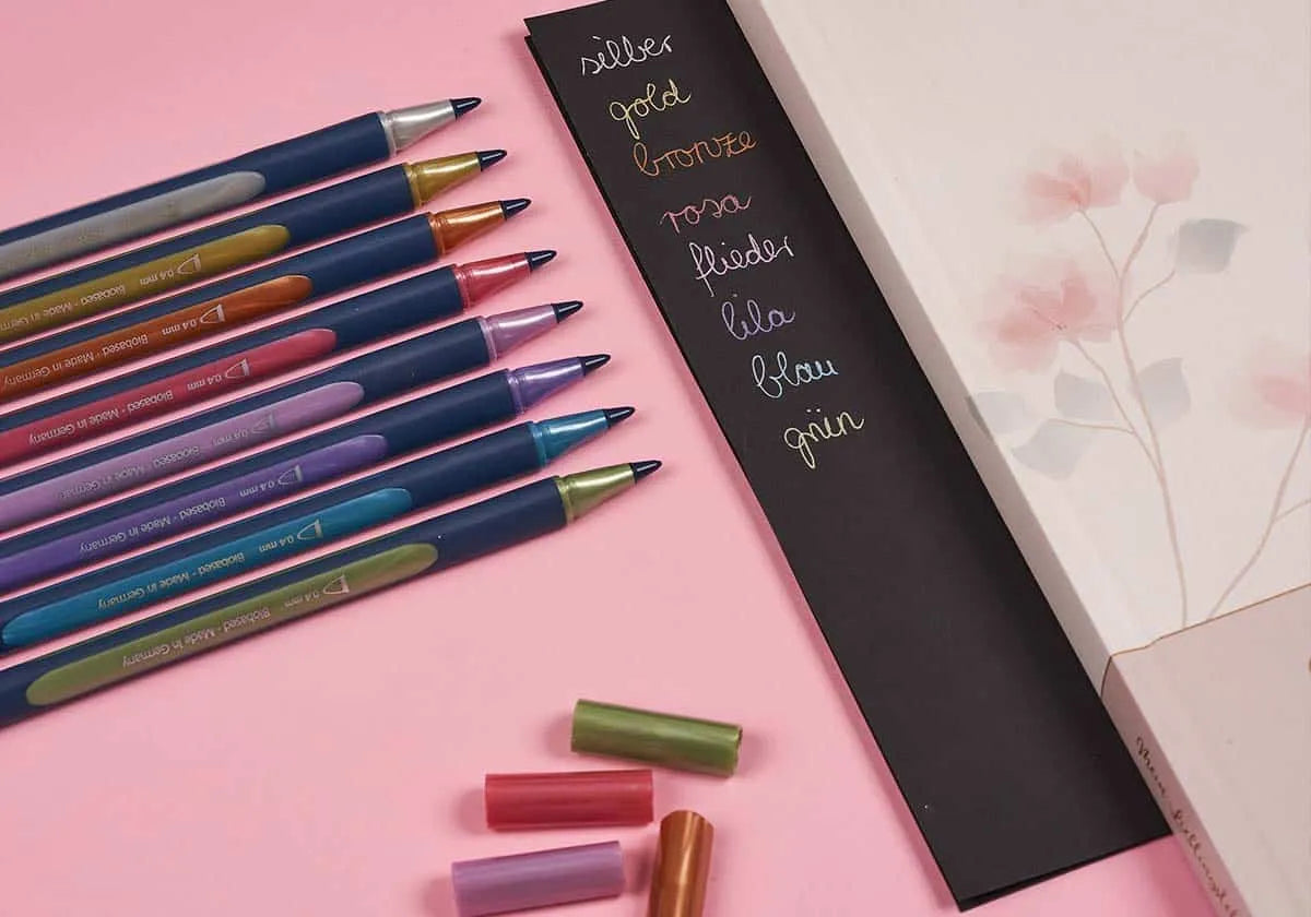 »Nachtglanz dünn« Metallic Rollerball 8er-Set - amoedo – Schöne Papeterie