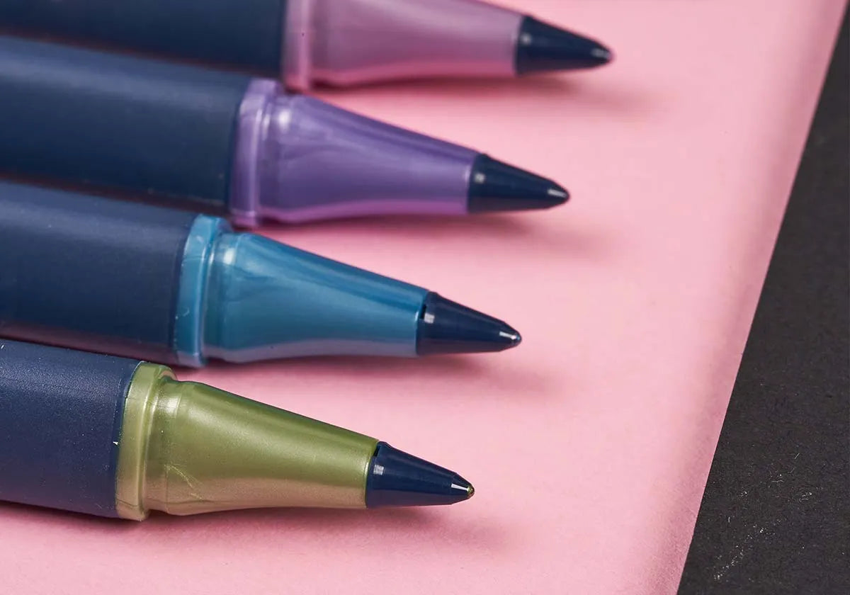 »Nachtglanz dünn« Metallic Rollerball 8er-Set - amoedo – Schöne Papeterie