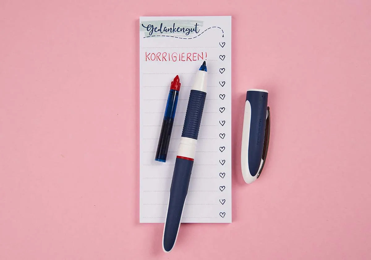 »Schulstift« rot - amoedo – Schöne Papeterie